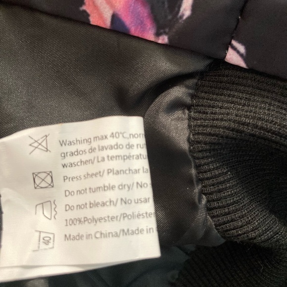 Jacket - Picture 7 of 7